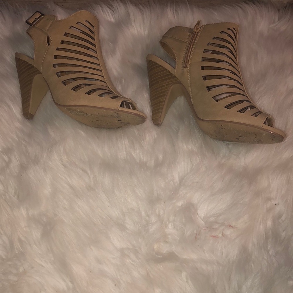Chunky heels